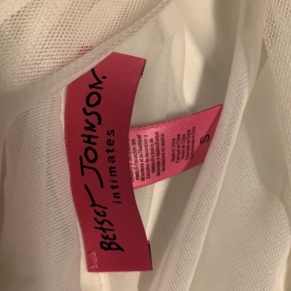 Betsey Johnson Cream Neglige - Women’s Size Small - Picture 8 of 9